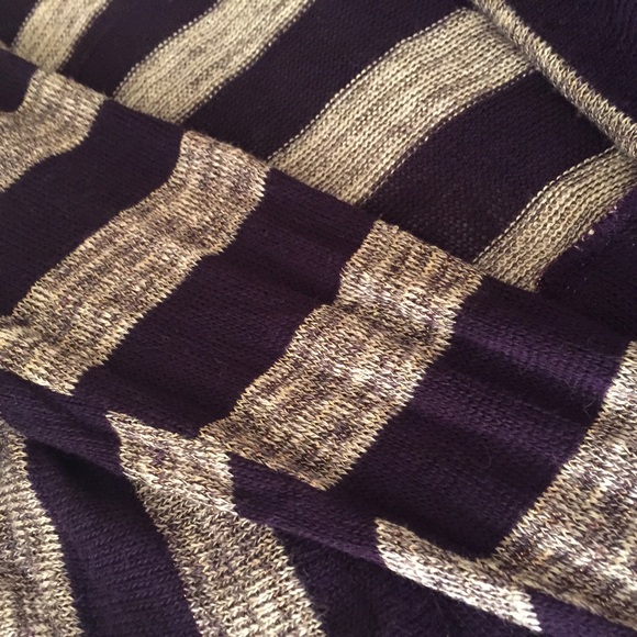 SOLD*Purple/gray striped cardigan - Picture 3 of 3