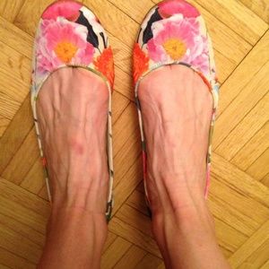 Nine West floral flats (excuse my bony feet)