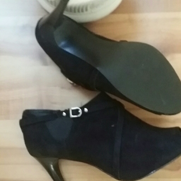 Brand new never been worn black suede booties - Picture 2 of 4