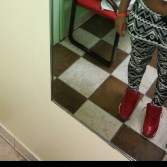 Jordan Velocity - Picture 2 of 4