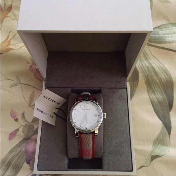 Burberry Accessories - GREAT SALE burberry AUTHENTIC watch 🎉🎊🎊🎊🎊