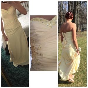 Light yellow prom dress