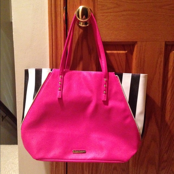 Juicy Couture Handbags - Juicy Couture Tote