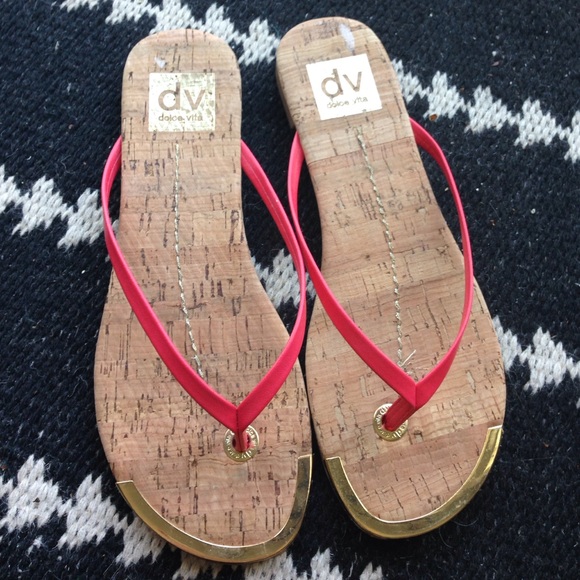 Dolce vita flip flops