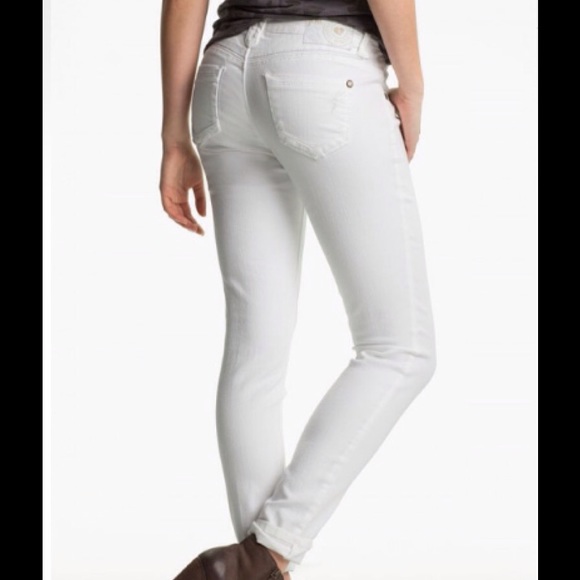 White Skinny Jeans ⚡️NWOT⚡️