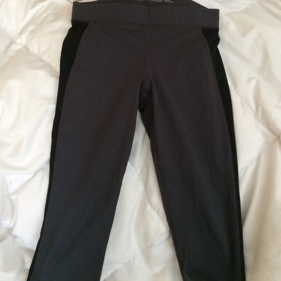 Forever21 workout capris