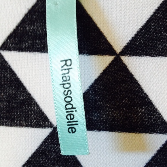 SOLD bodycon mini geometric Black & white dress - Picture 4 of 6