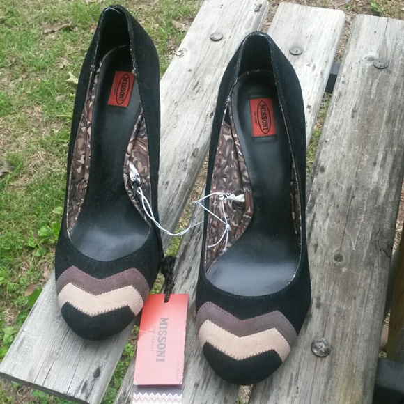 **SOLD** Missoni For Target Suede Pumps NWT - Picture 3 of 4