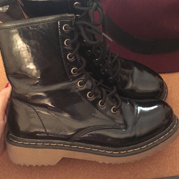Boots - Picture 2 of 4
