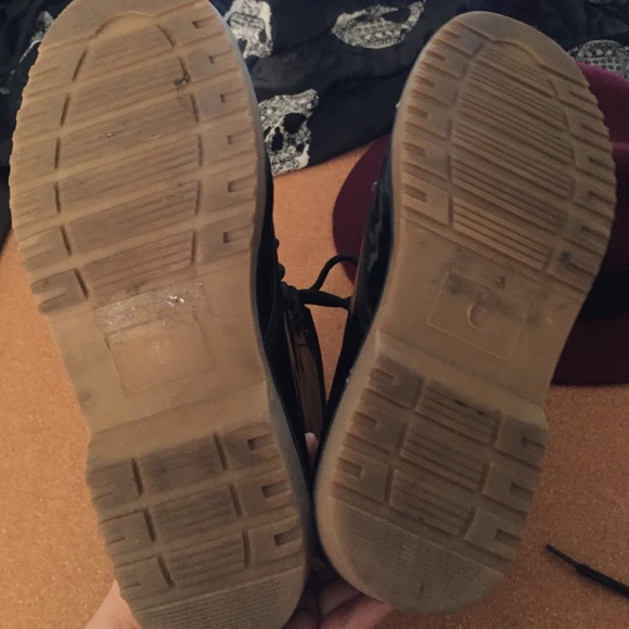 Boots - Picture 3 of 4