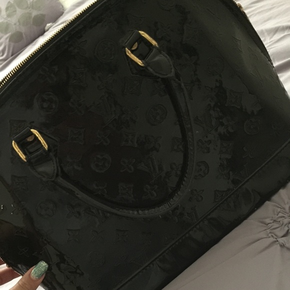 Louis Vuitton (Black) inspiration