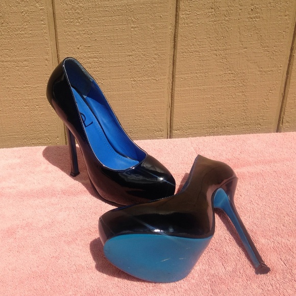 ysl blue bottom shoes