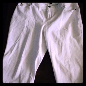 INC white Capris!!