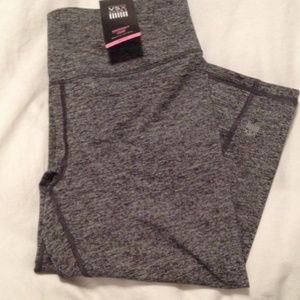 Brand new vsx sport knockout crop pants