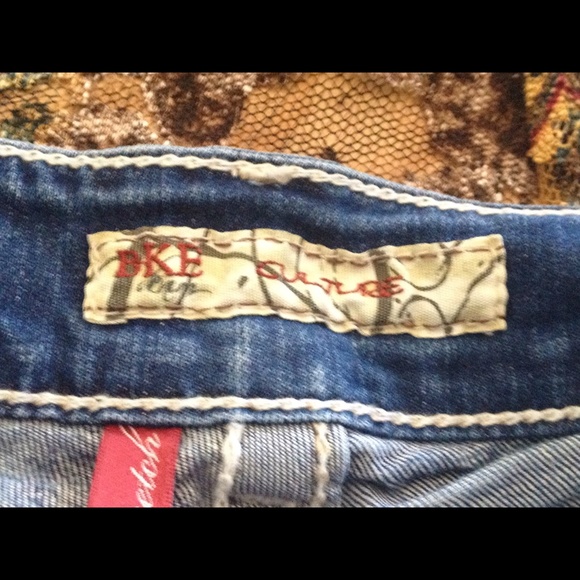 Sold! - Picture 3 of 4