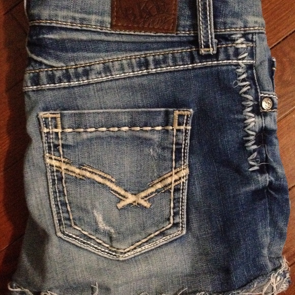 Sold! - Picture 4 of 4