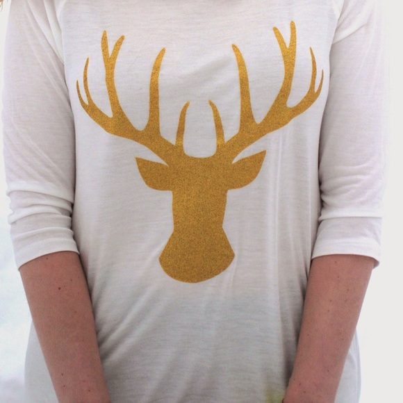 glitter deer hi-low hem top - size small
