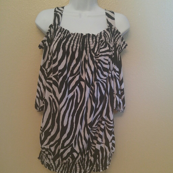 Zebra Pattern short Sleeve Blouse - Picture 3 of 3