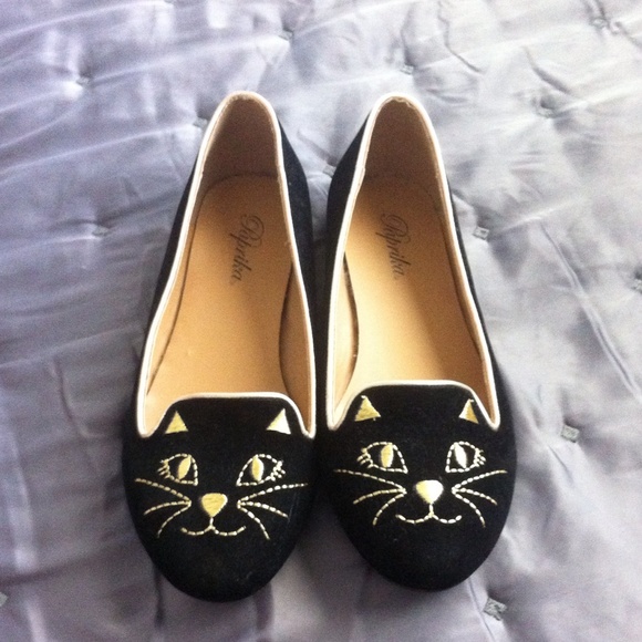 Black flats