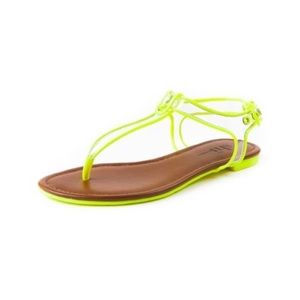 ☀️Shi Lucie neon yellow sandals☀️