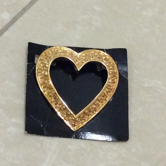 Brooch