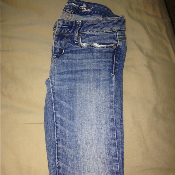 💮AMERICAN EAGLE SKINNY JEANS💮