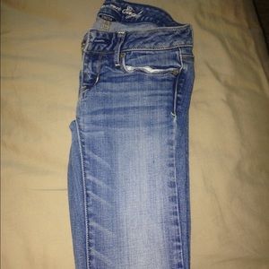 💮AMERICAN EAGLE SKINNY JEANS💮