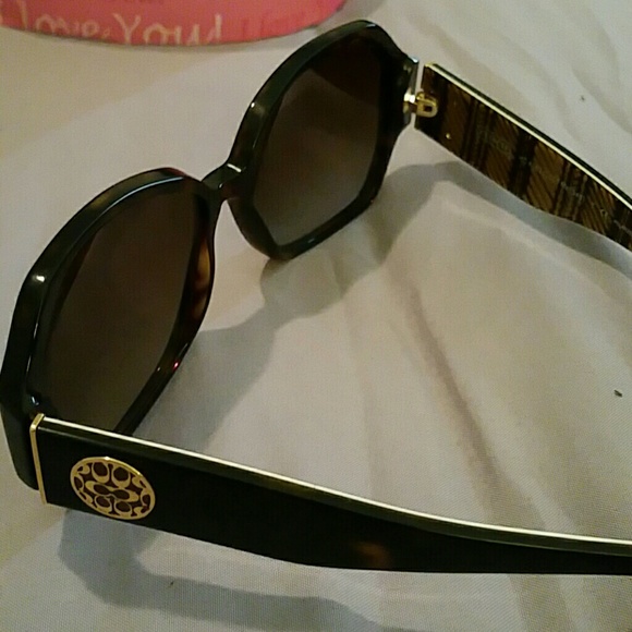 Coach sunglasses - Picture 4 of 4
