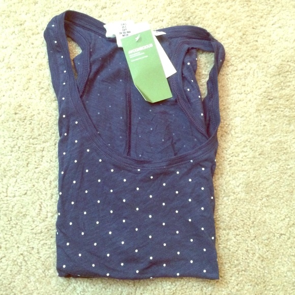 NWT H&M razor back tank top!! - Picture 1 of 1