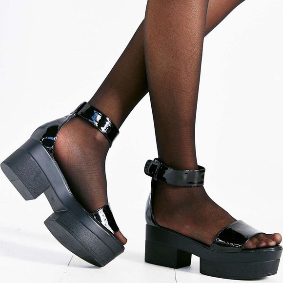 UO Silence + Noise Demi Flatform Sandal