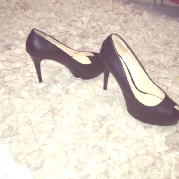 Every Girl Go To Peep Toe Pump