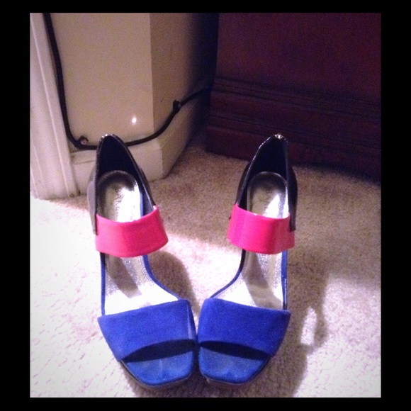 Multi color heels