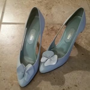🛇SOLD🚫 Light, baby blue vintage Calico heels