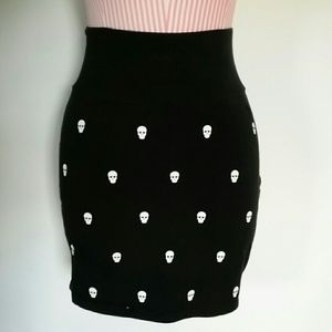💀 PINK Skull Spandex Skirt