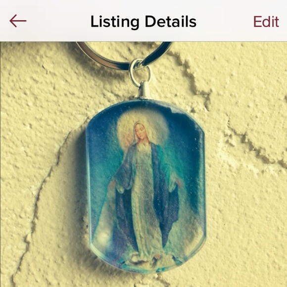 Virgin Mary Key Chain - Picture 2 of 4