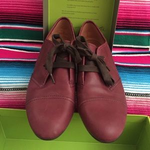 NAYA TEAK Oxford burgundy brown 7.5