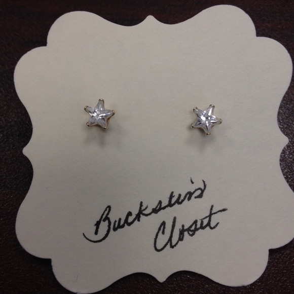 Pierce Star Shaped Stud Earring