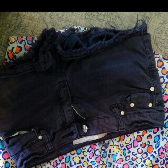 Junior short shorts.