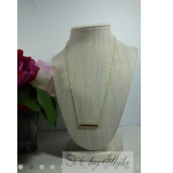 Delicate bar necklace - Picture 2 of 3