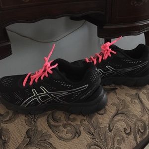 Asics Womans sneakers