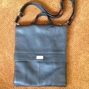 Messenger hand bag