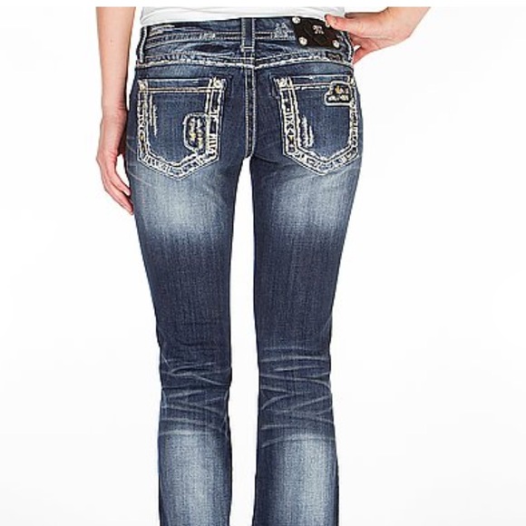 Bnwot Miss Me bootcut jeans from The Buckle - Picture 2 of 4