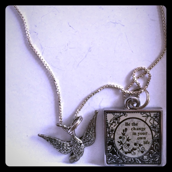 Reversible necklace