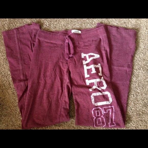 Aeropostale maroon sweatpants