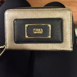 Steve Madden Wallet