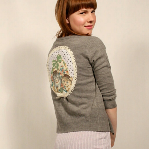 Im your present kitten cameo cardigan small