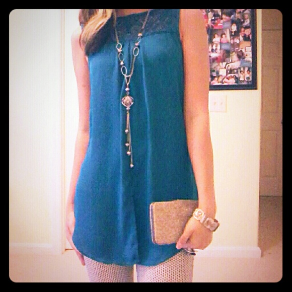 OUTFIT!!! Blue blouse + leggings