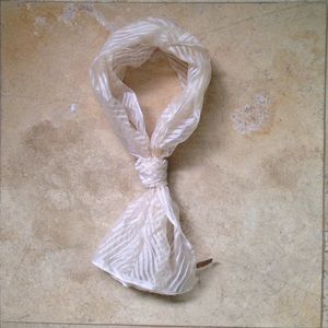 ivory colored scarf