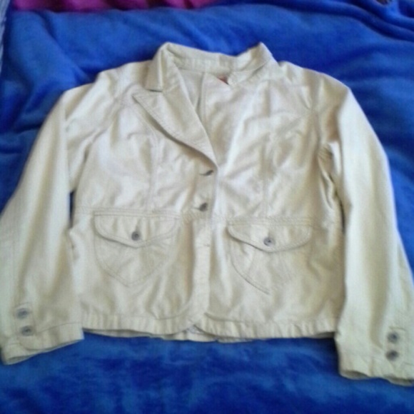 Yellow button down Jacket - Picture 4 of 4