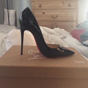 Authentic So Kate Christian Louboutin